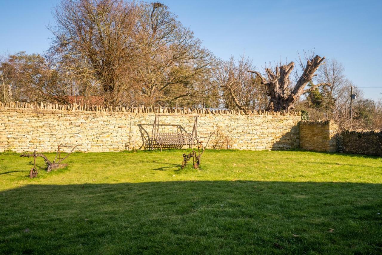 Villa The Old Barn à Witney Extérieur photo